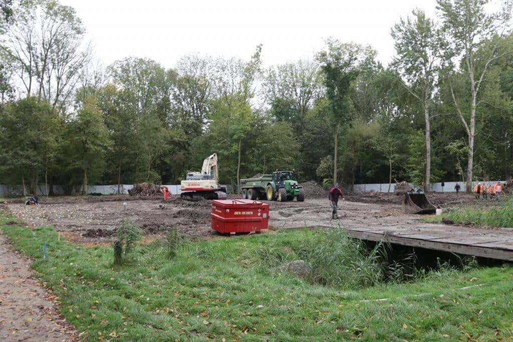 Dit is een overzichtsfoto van de werkzaamheden op de vindplaats 